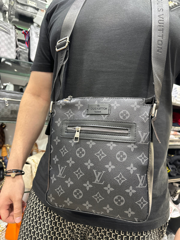 LV - Τσαντάκι - Black Monogram