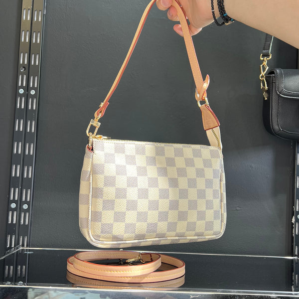 Louis Vuitton Pochette Damier White